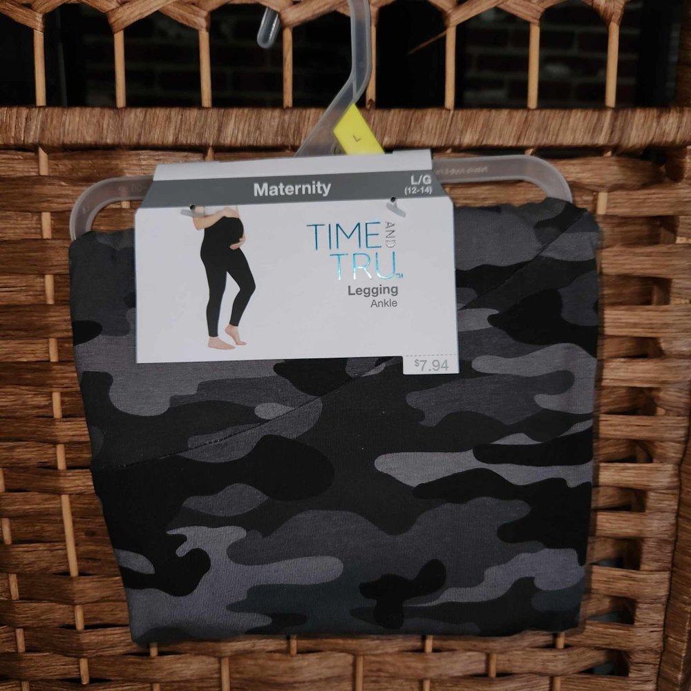 Time and Tru Maternity Leggings Womens Size Large (12-14) - Camo - NWT